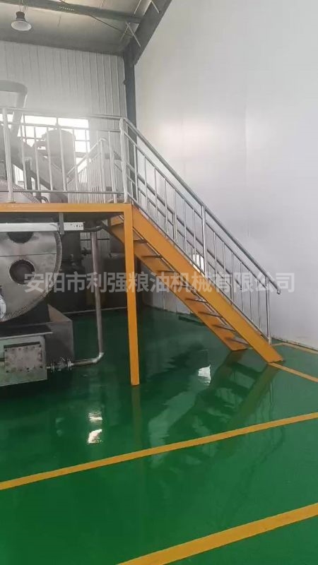 山西懷仁100噸牛油生產(chǎn)線(xiàn)